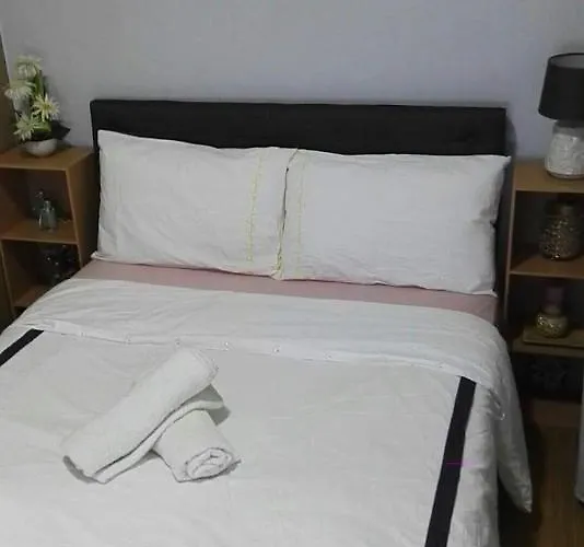 Aparthotel Marcelin's Place Tower 2 At Grace Resindeces Taguig Manila