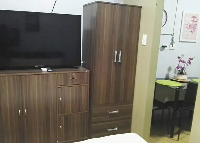 Aparthotel Marcelin's Place Tower 2 At Grace Resindeces Taguig *